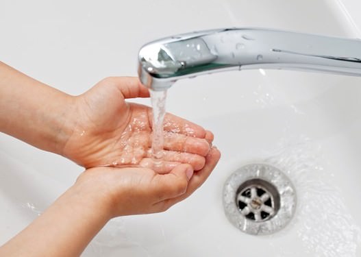 Как провести воду в частный дом