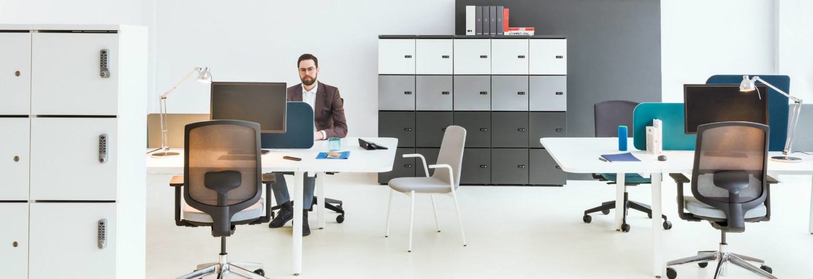 Как выбрать мебель для офиса