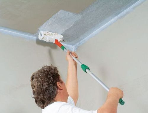 Как правильно побелить потолок мелом?